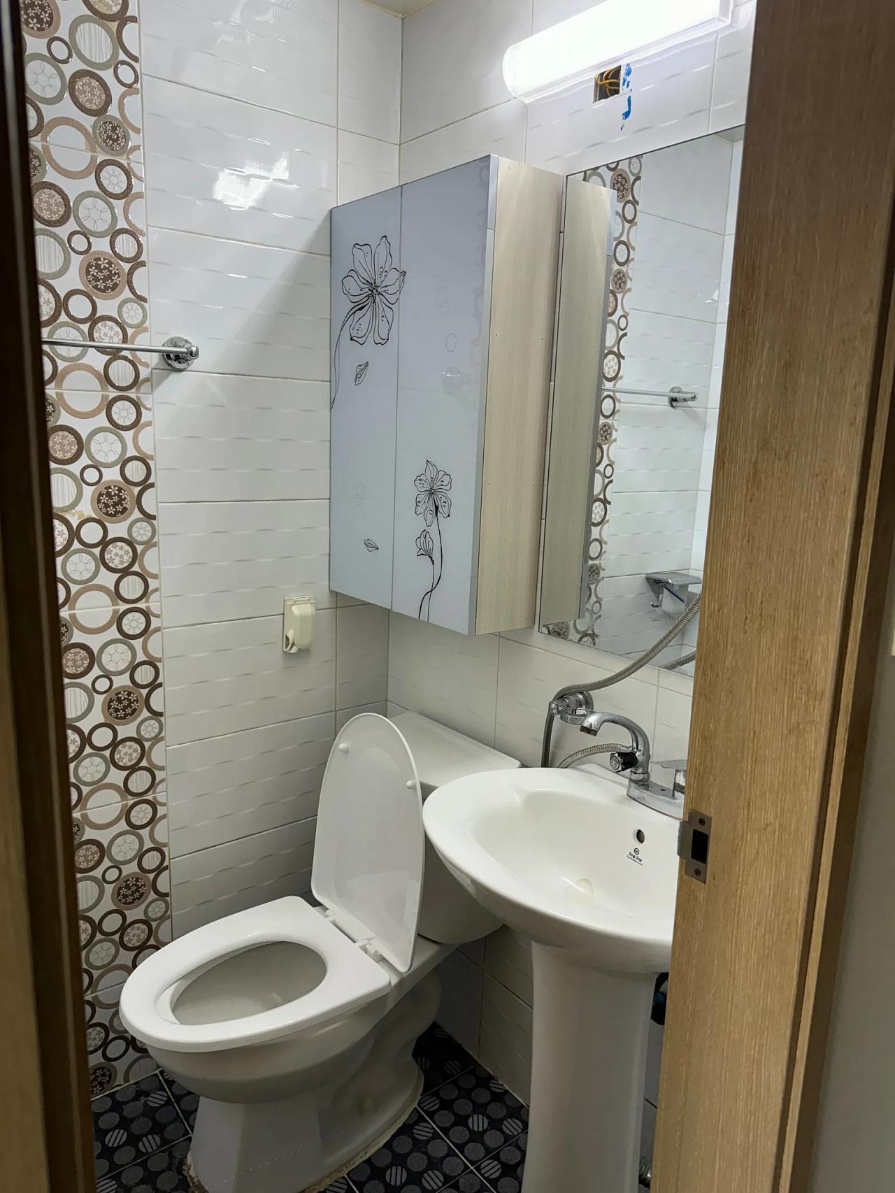 Room image 6