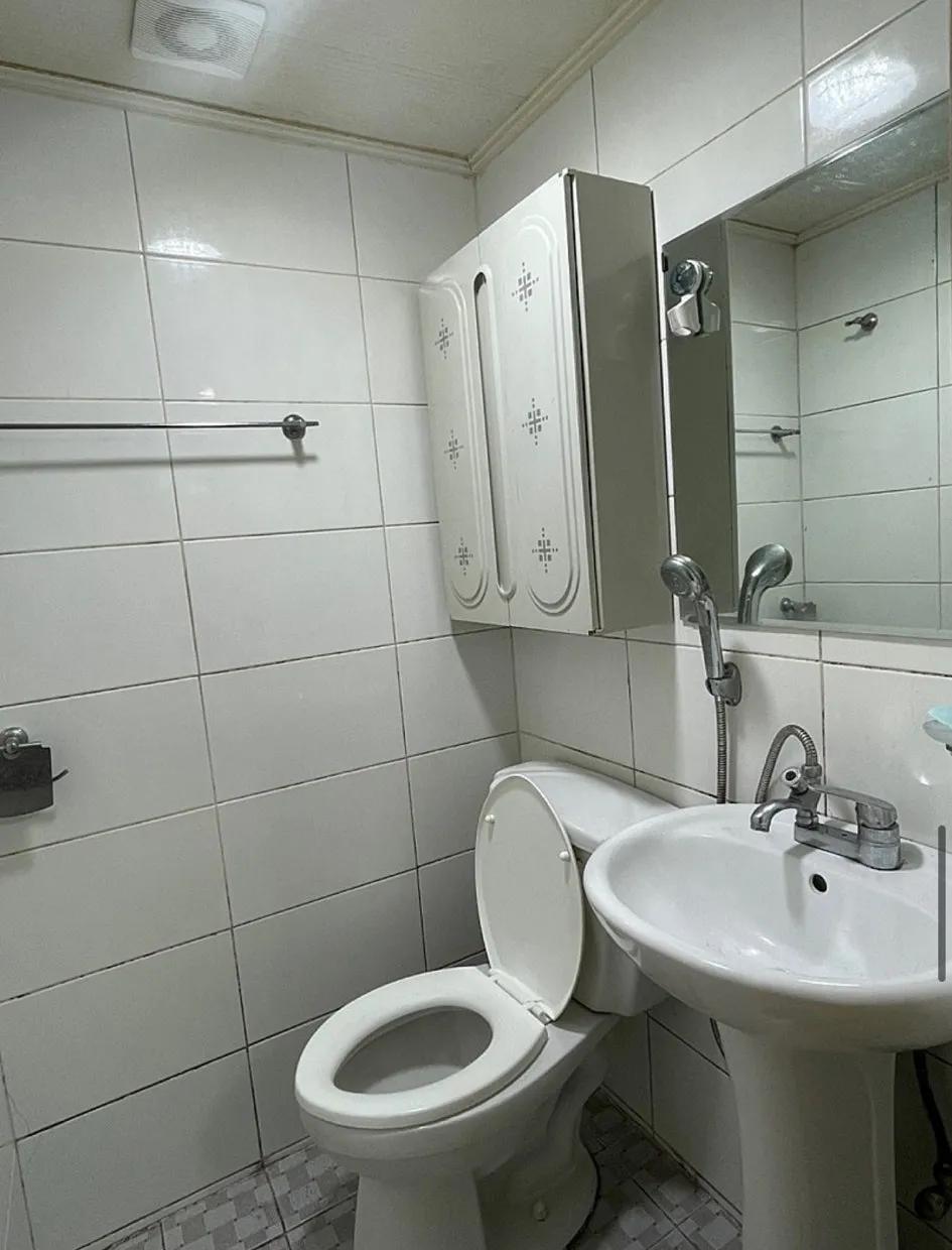 Room image 4