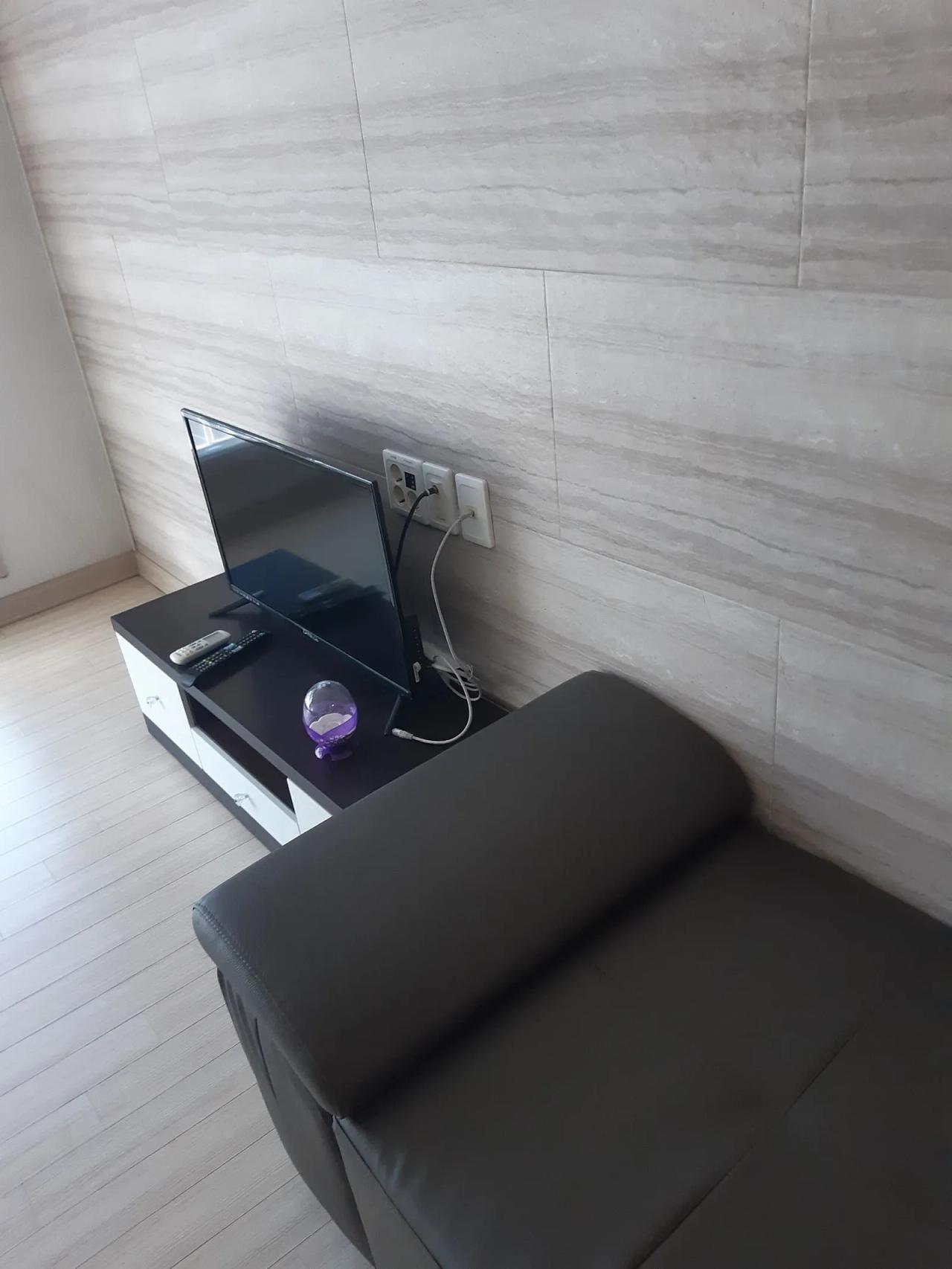 Room image 1