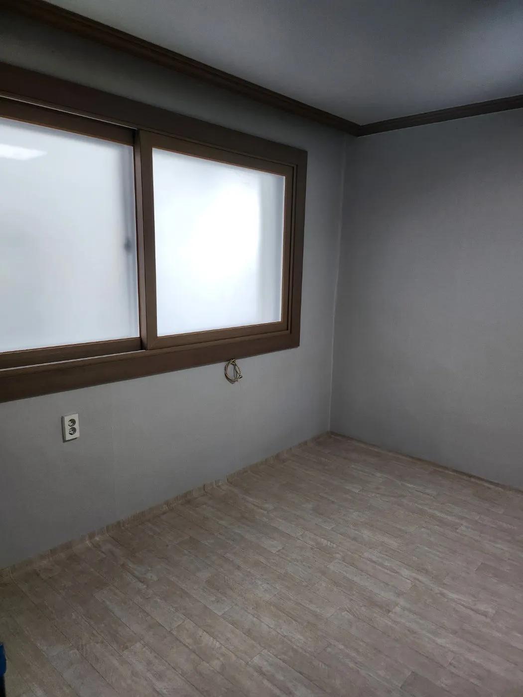 Room image 7
