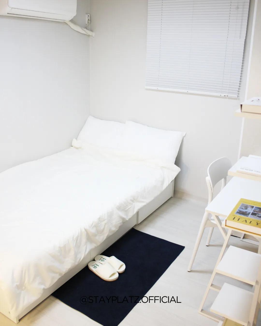 Room image 10