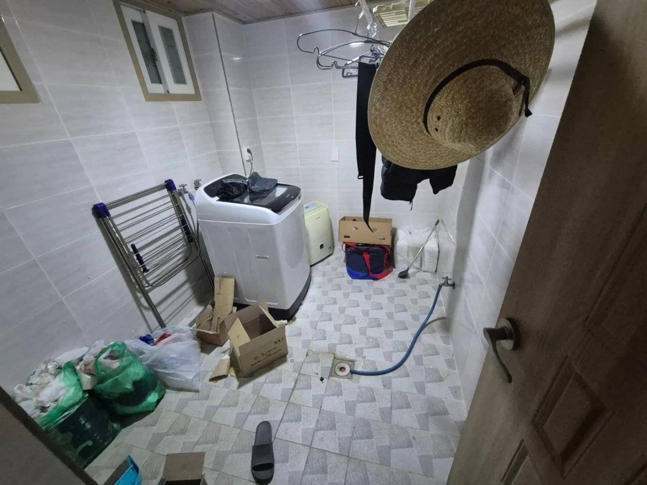 Room image 3