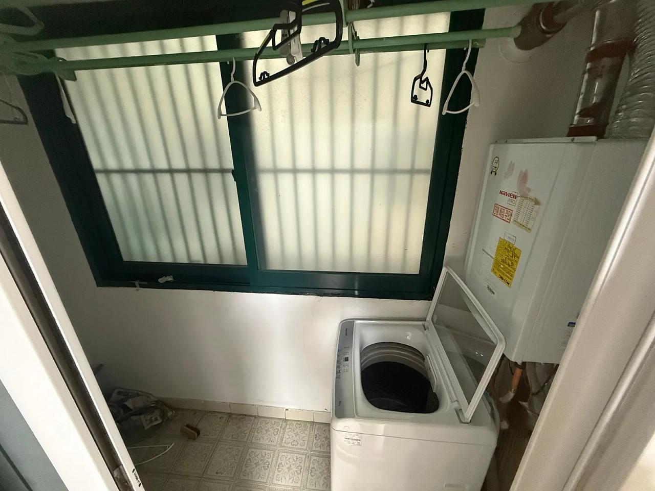 Room image 6