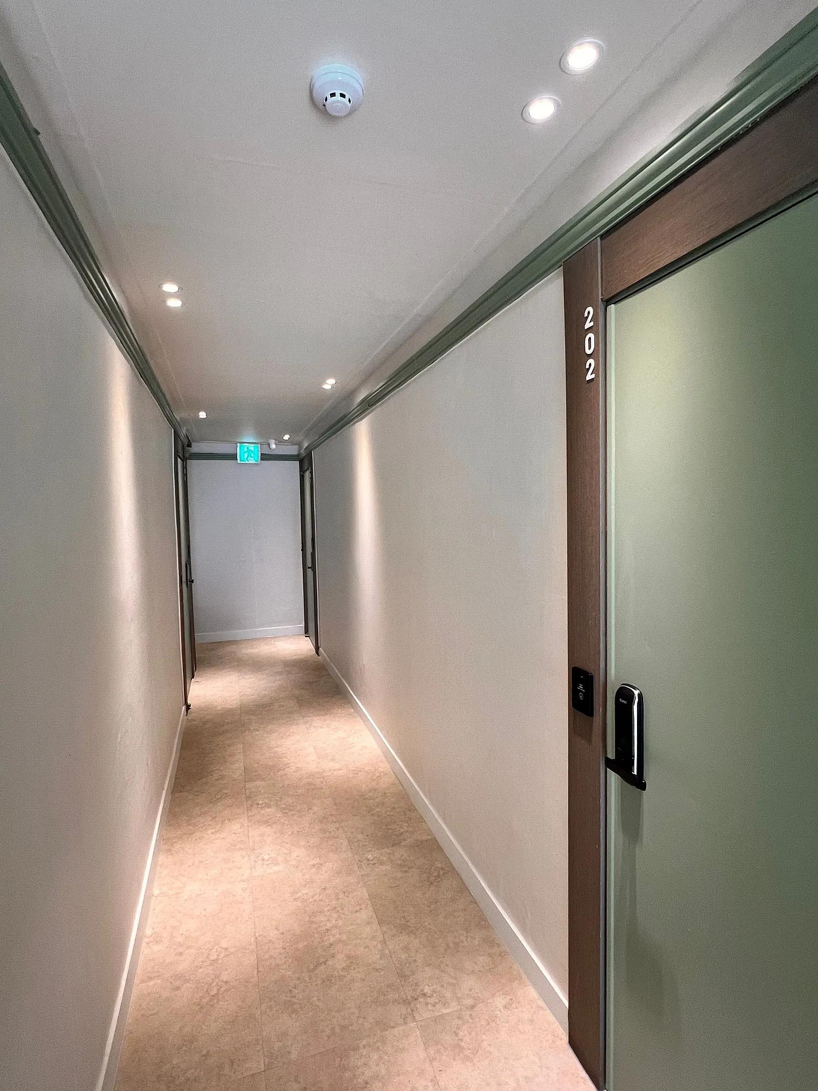 Room image1