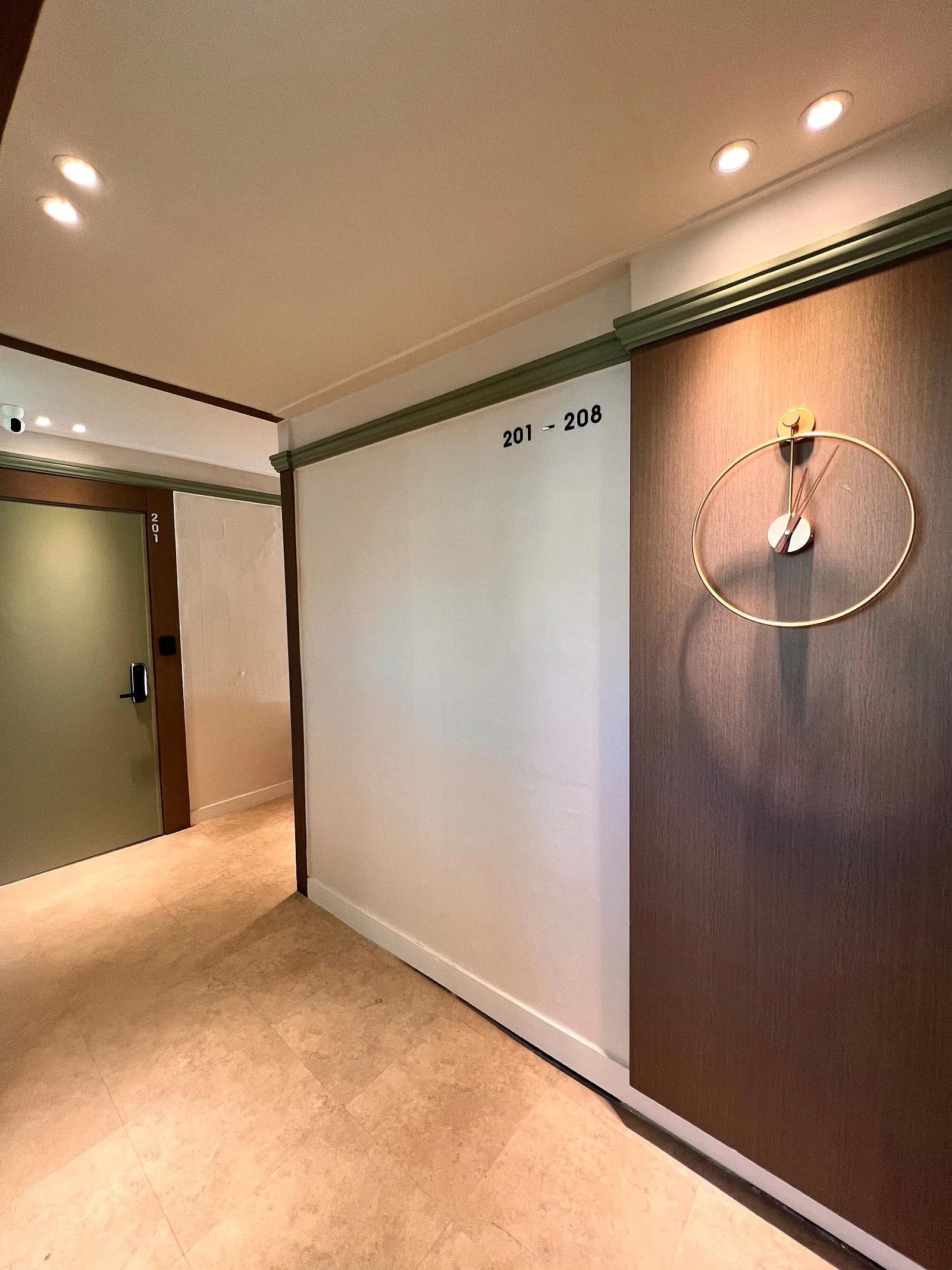 Room image13