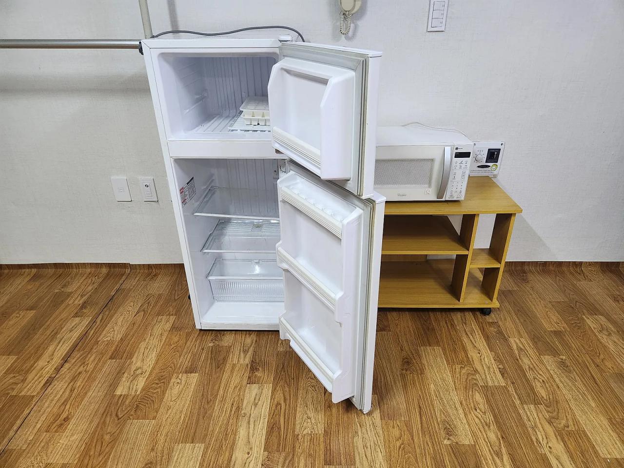 Room image 5