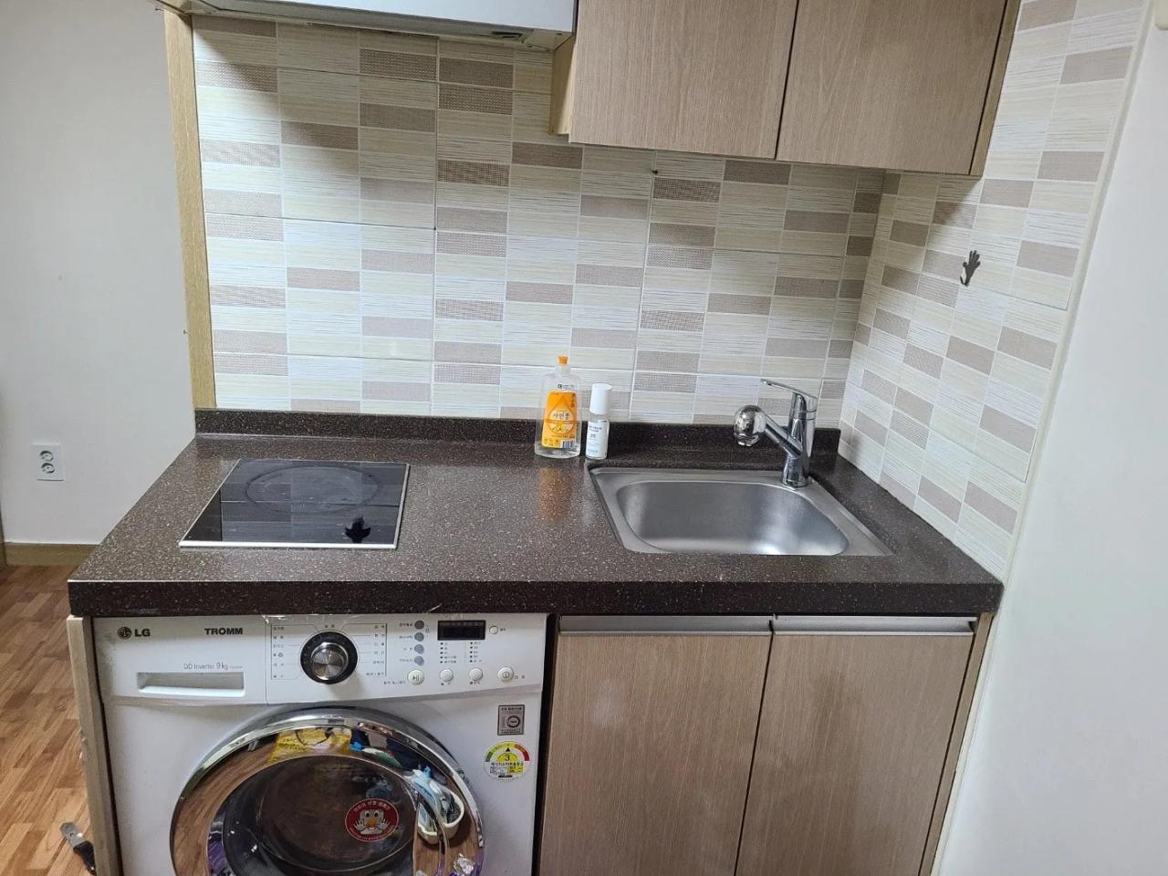 Room image 6