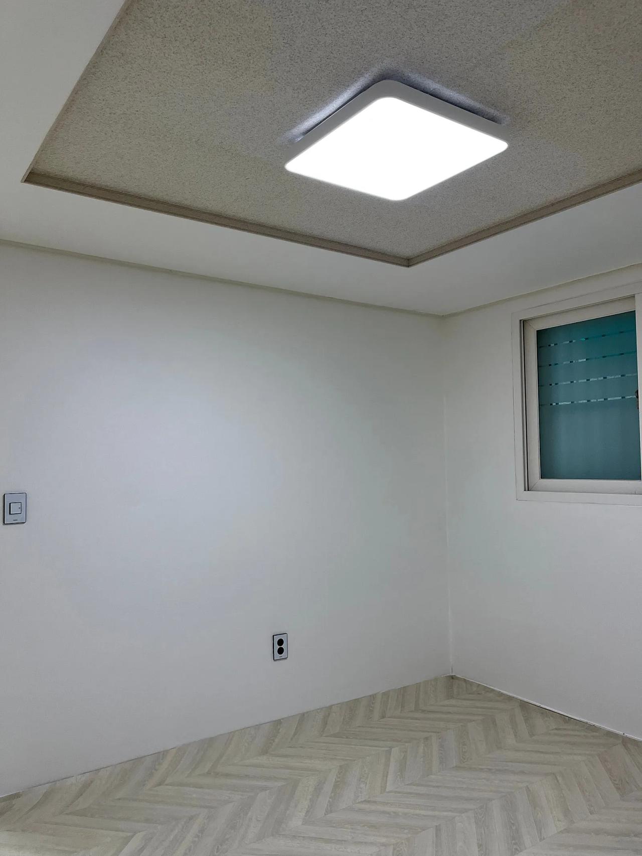 Room image 5