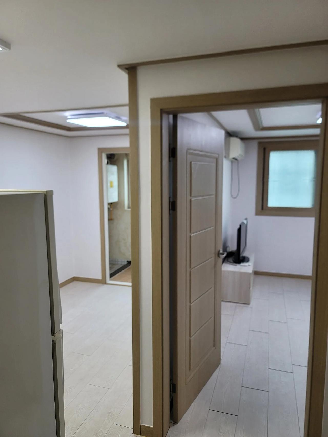 Room image 6