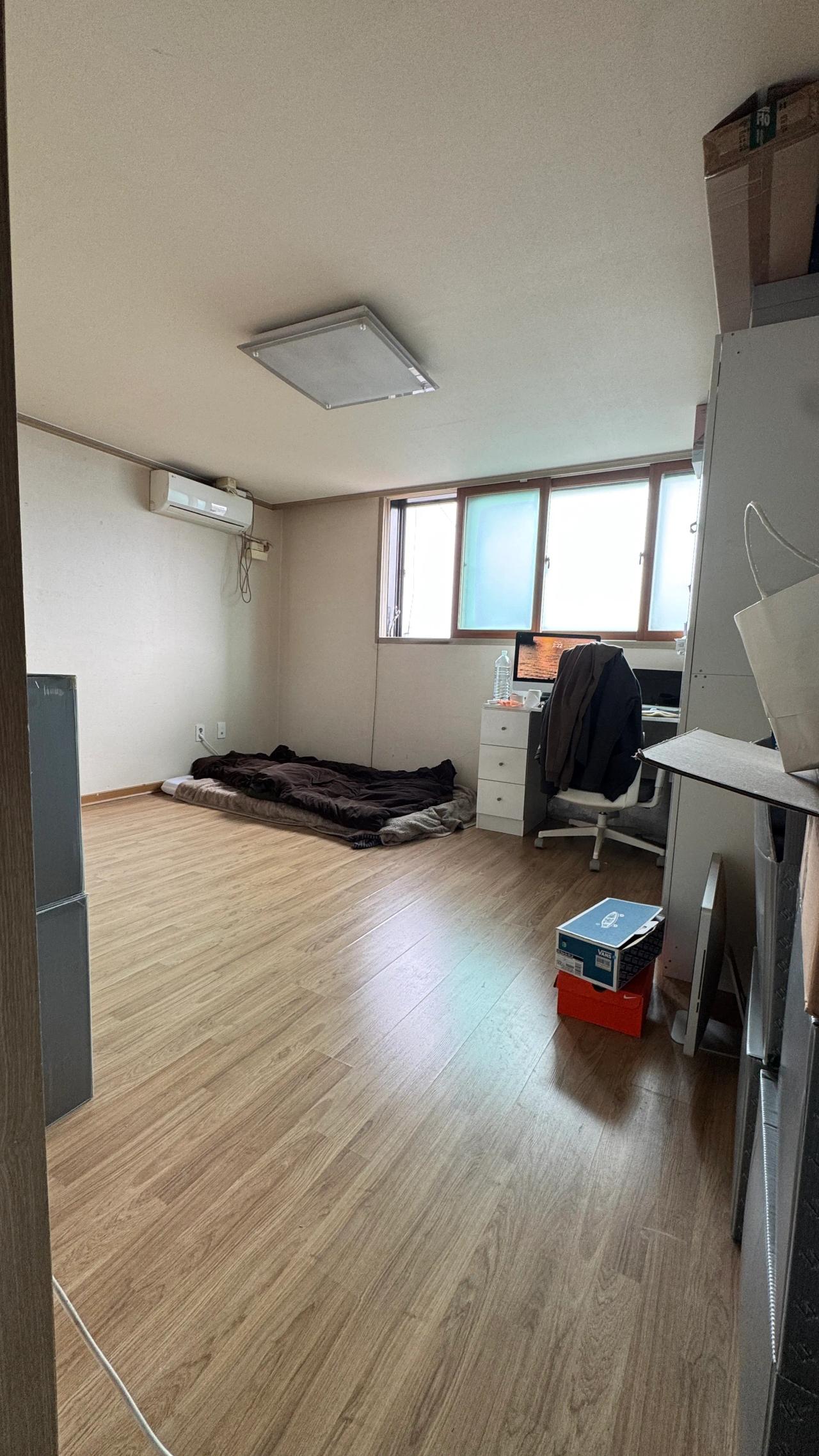 Room image 7