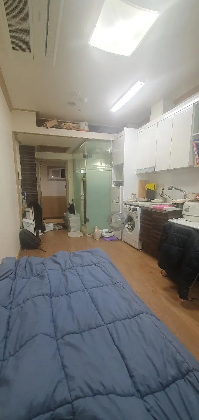 Room image 8