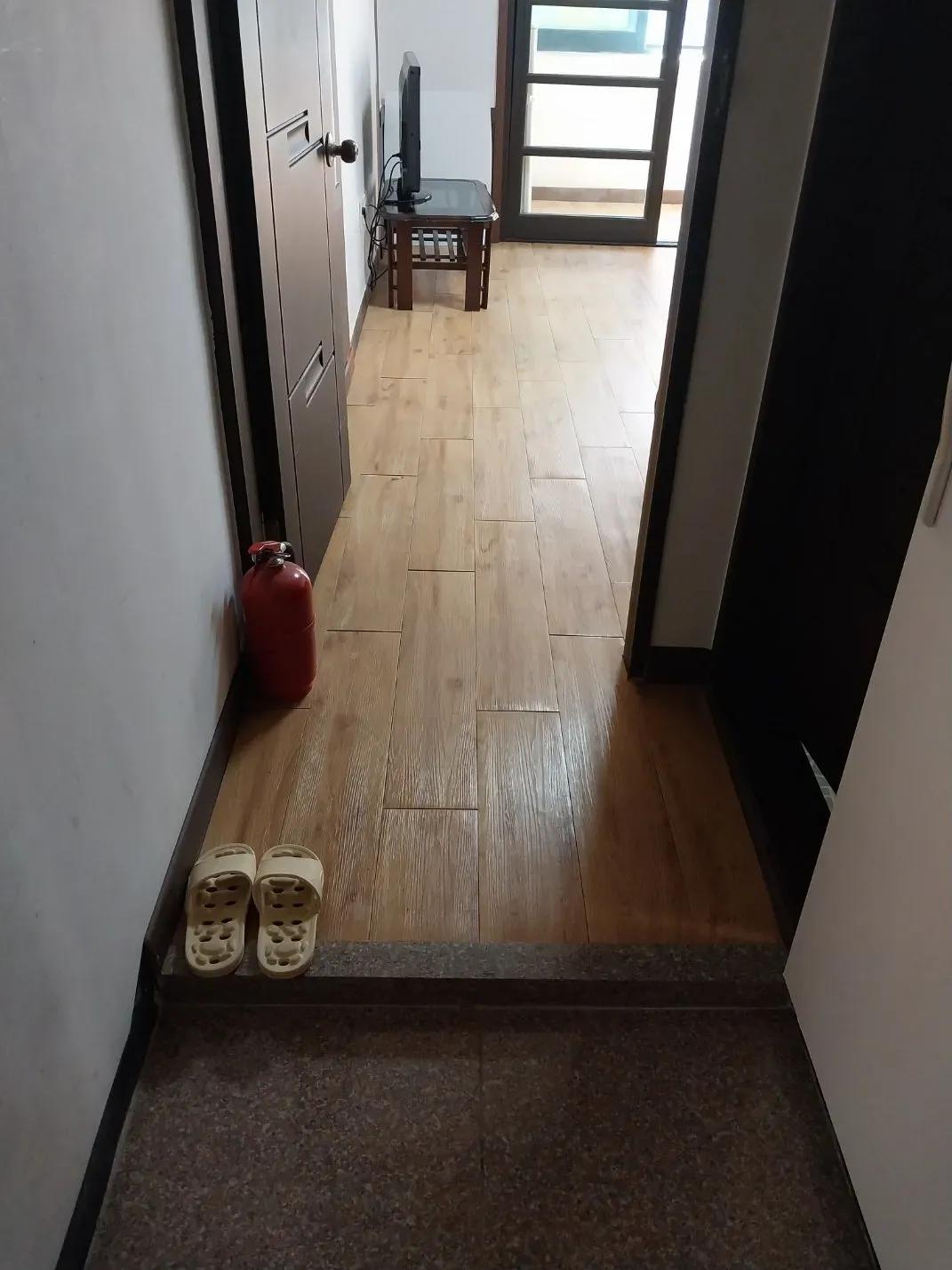 Room image 5