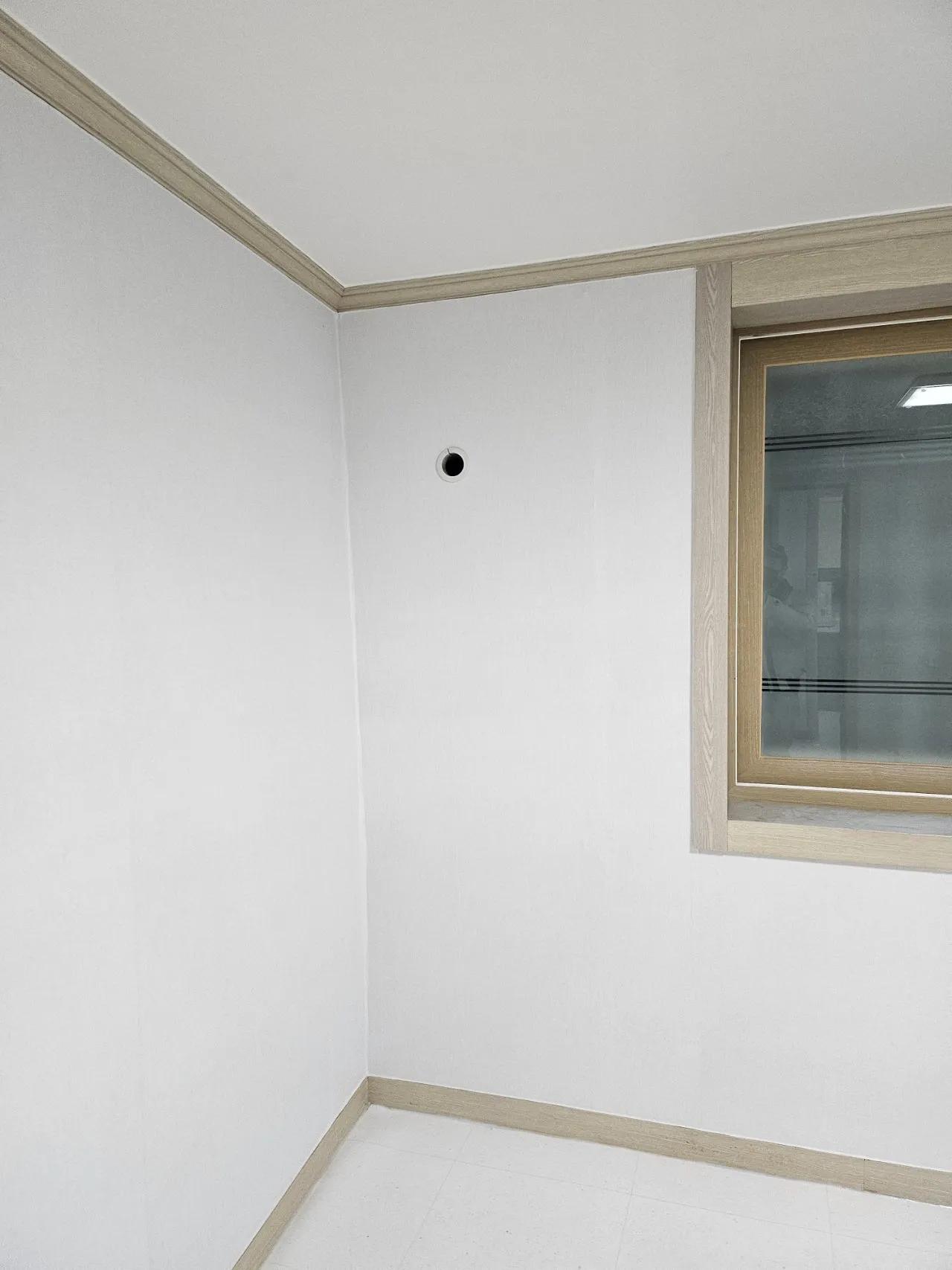 Room image 4