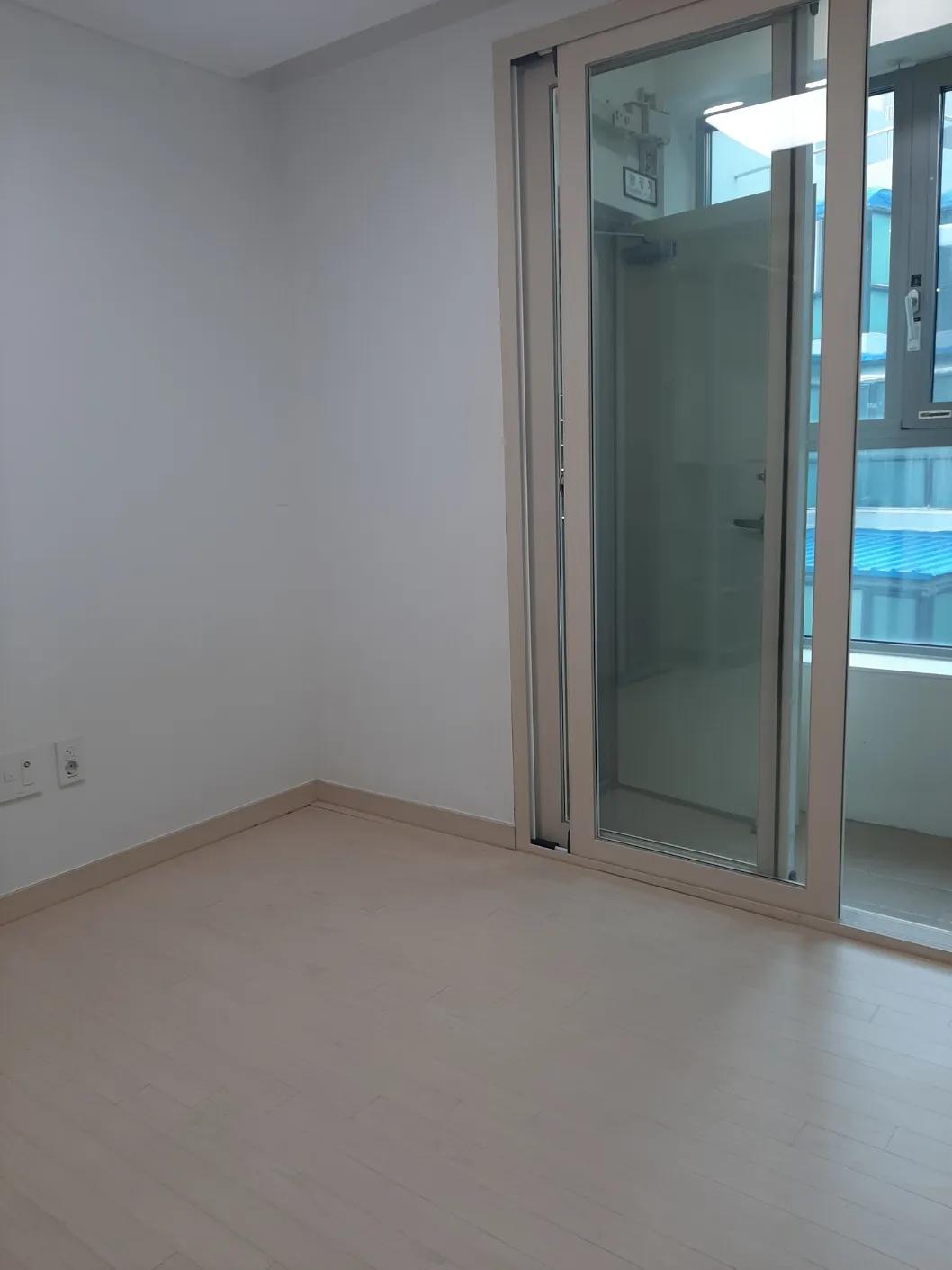 Room image 2