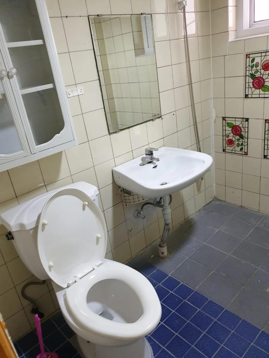 Room image 7