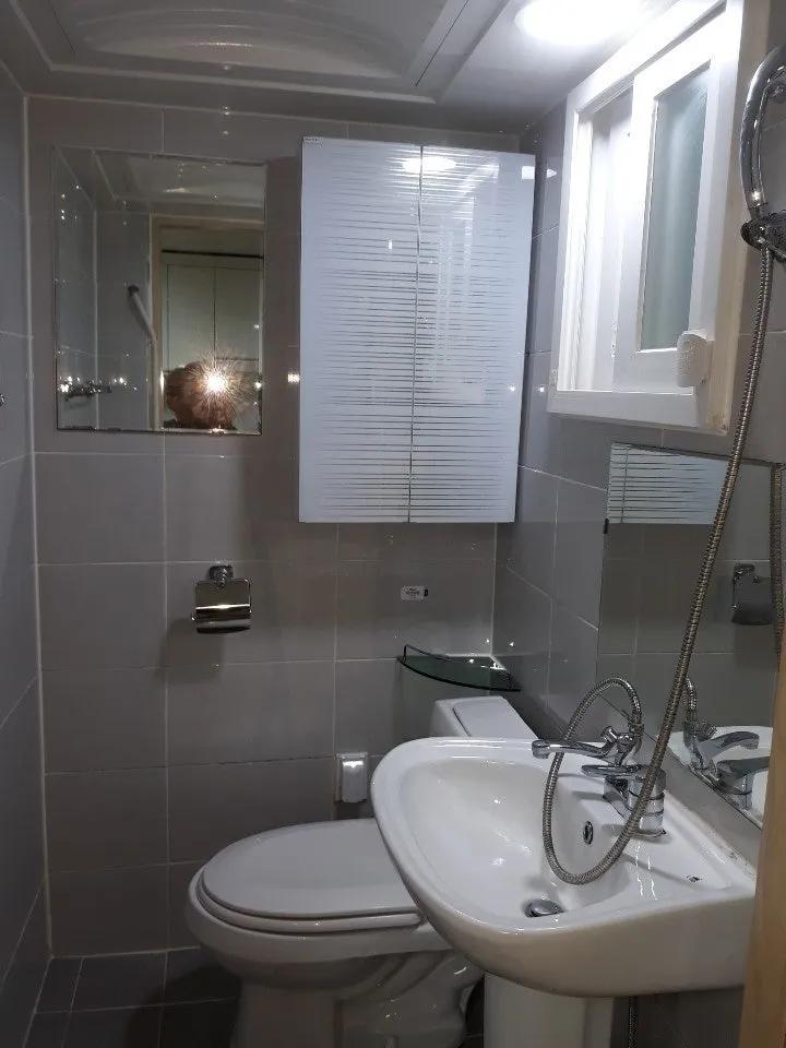 Room image 3