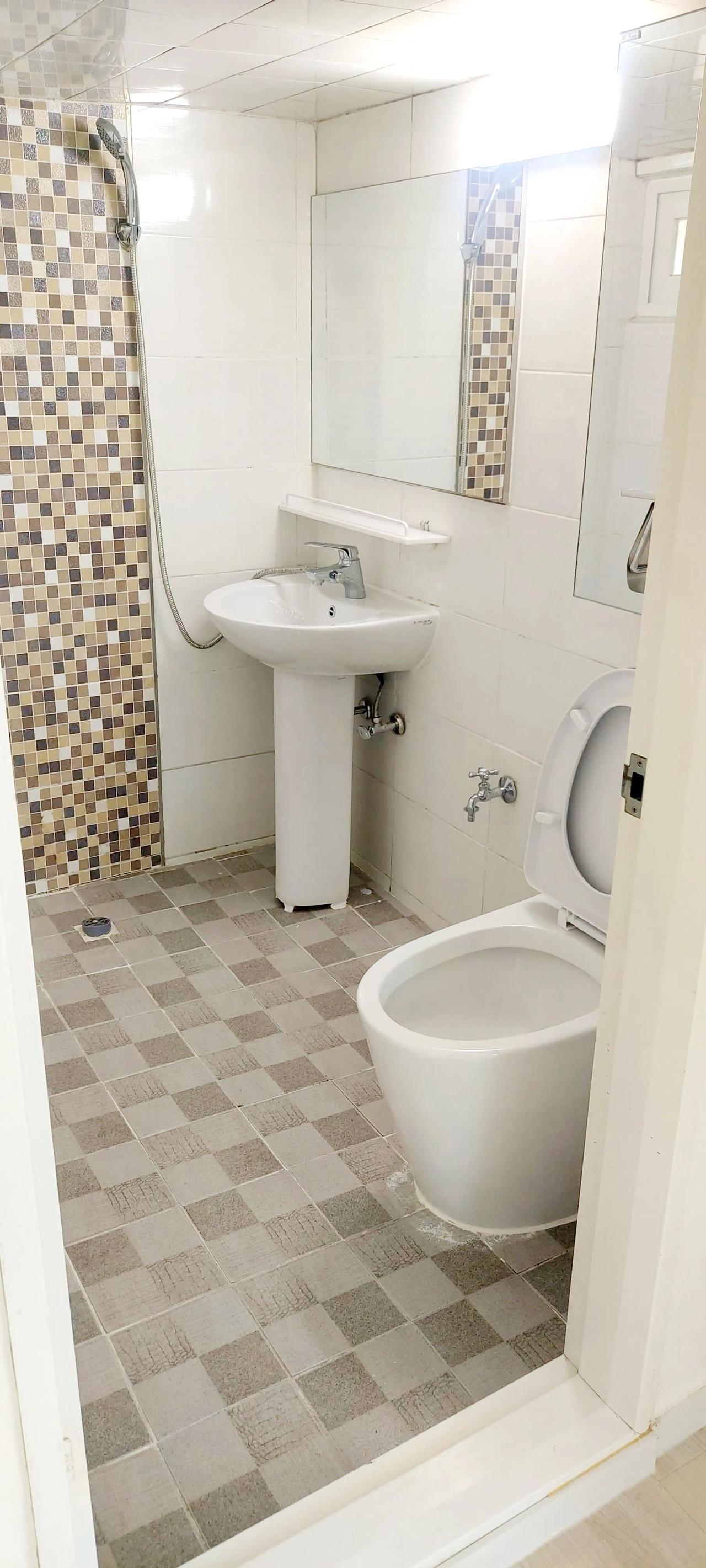 Room image 11