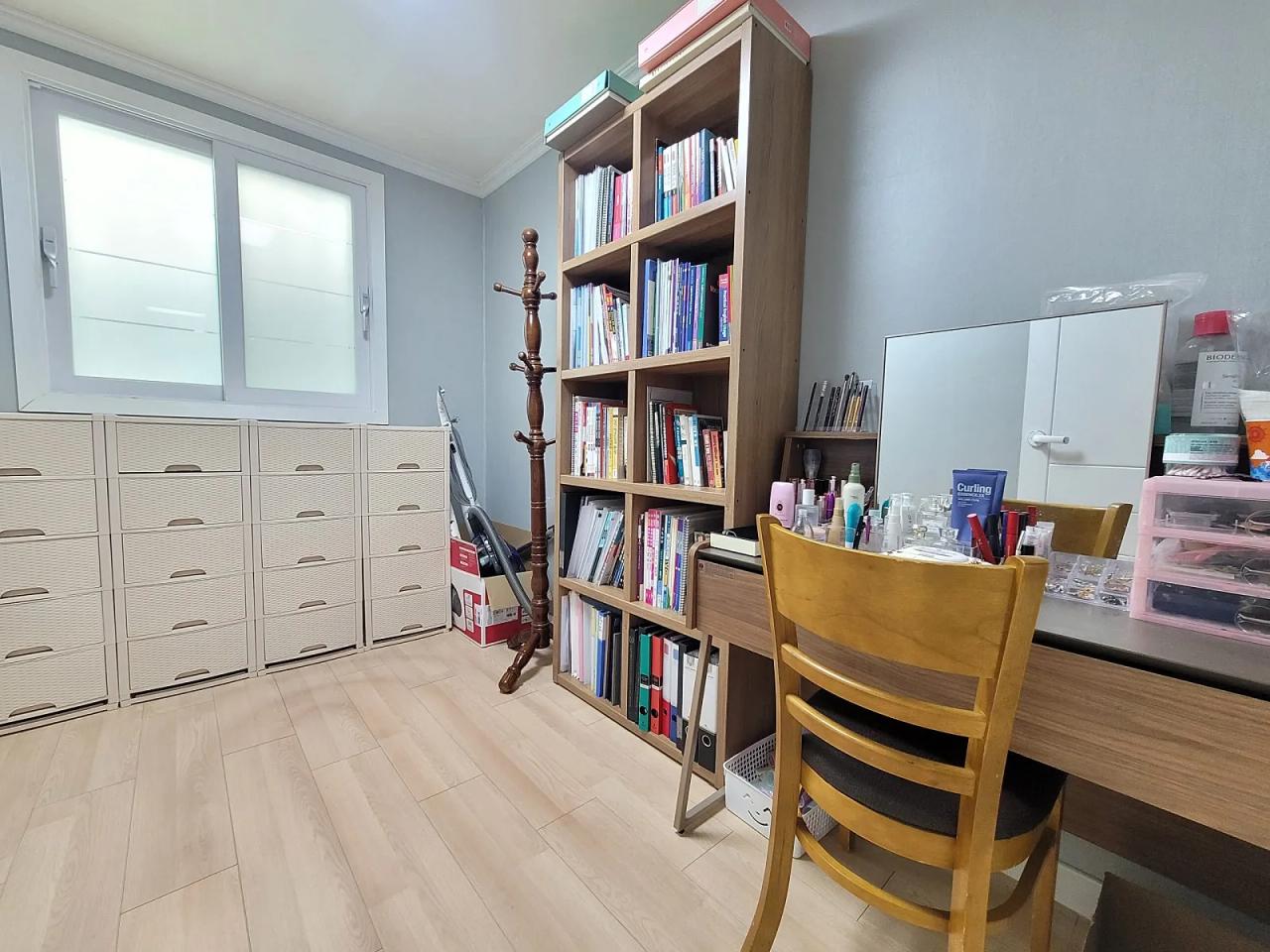 Room image 7
