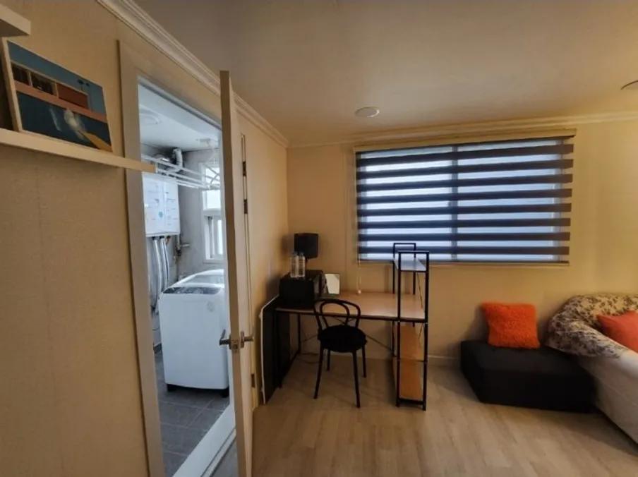 Room image 13