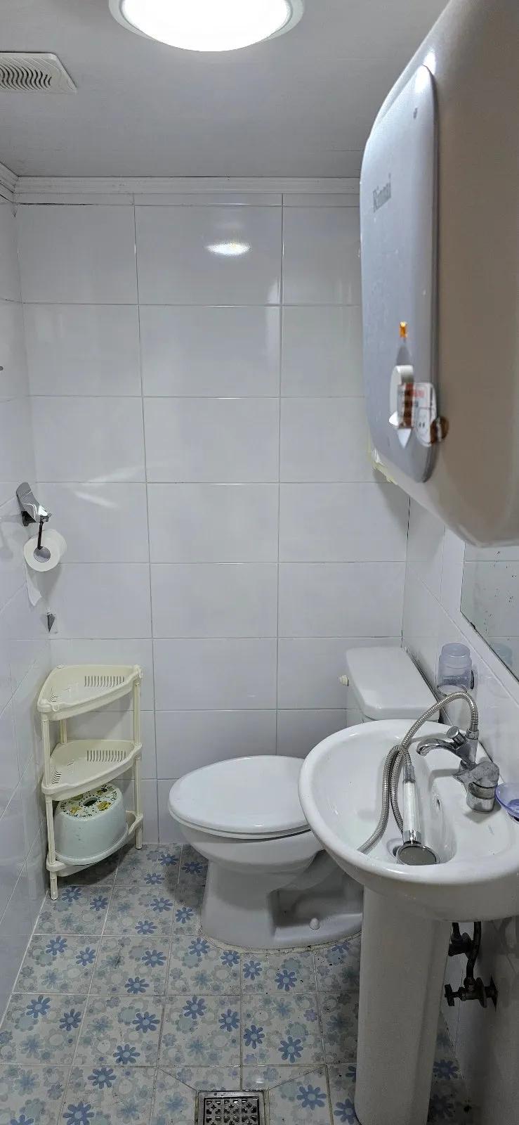 Room image 6