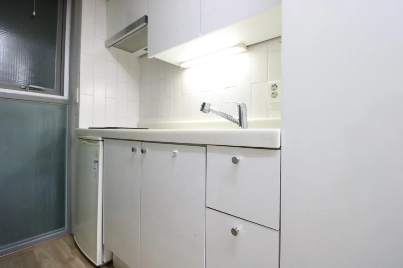 Room image 6