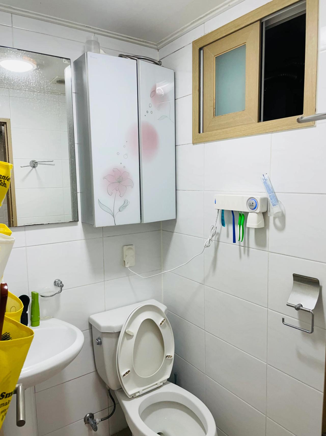 Room image 6