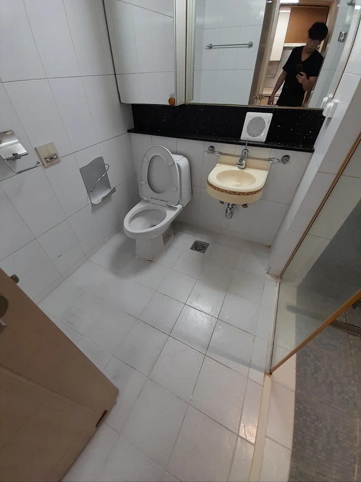 Room image 6