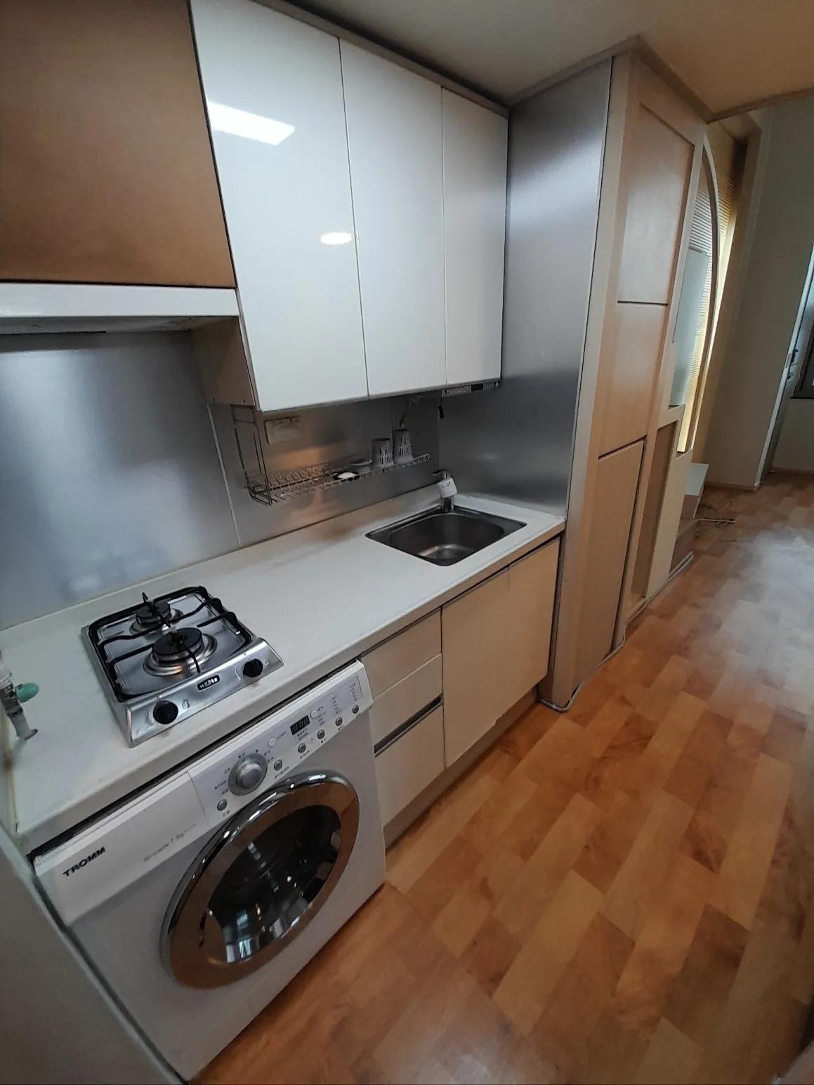 Room image 7