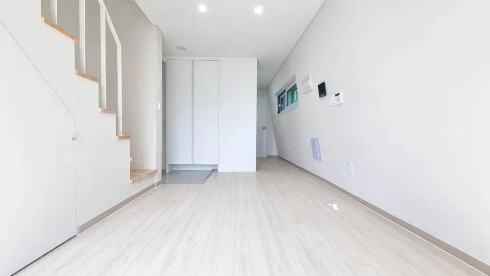 Room image 7