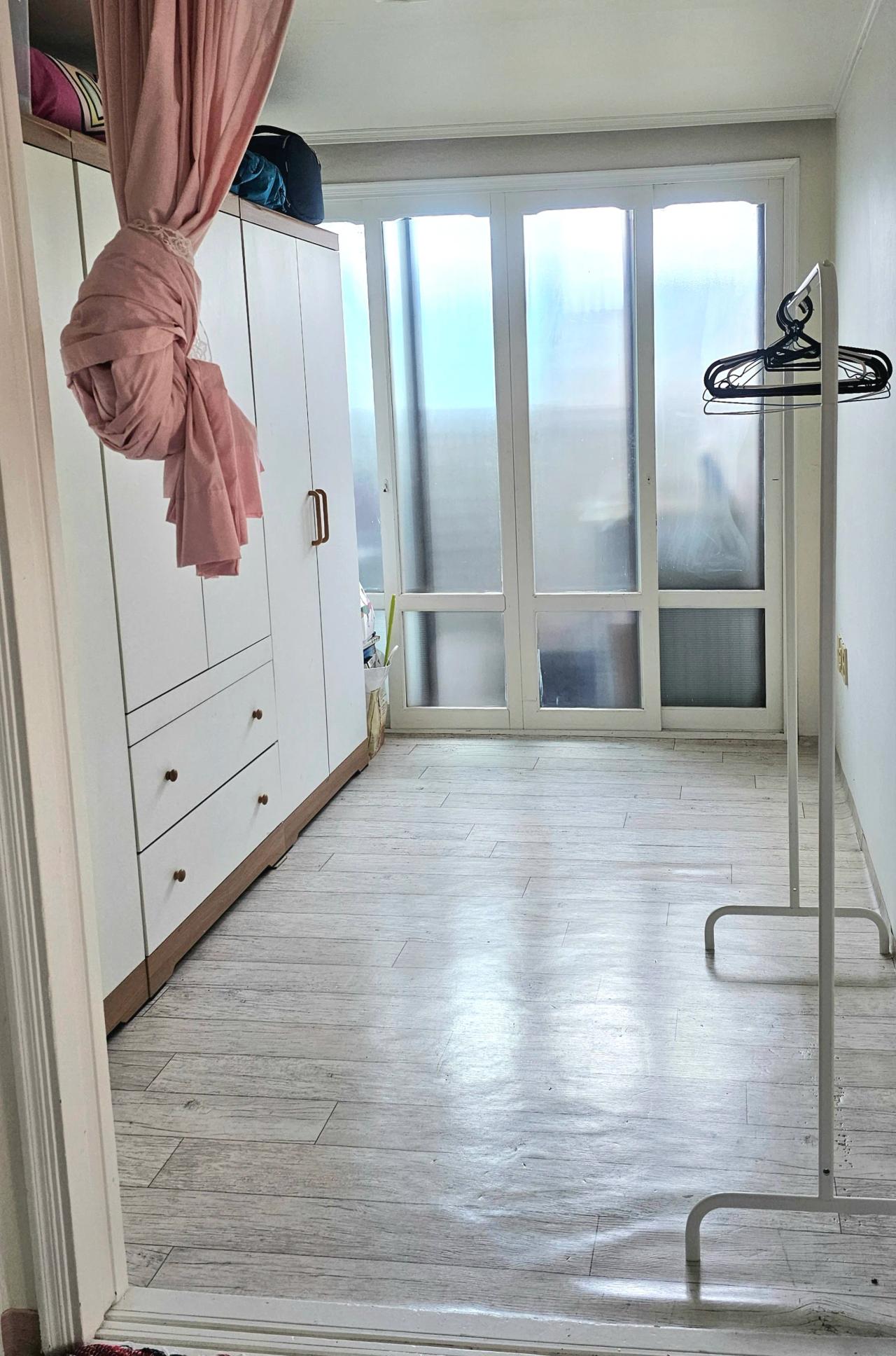 Room image 7
