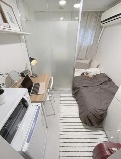 Room image 12