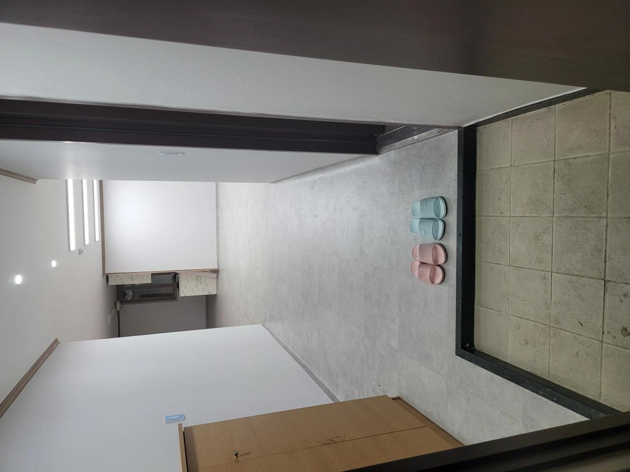 Room image 7