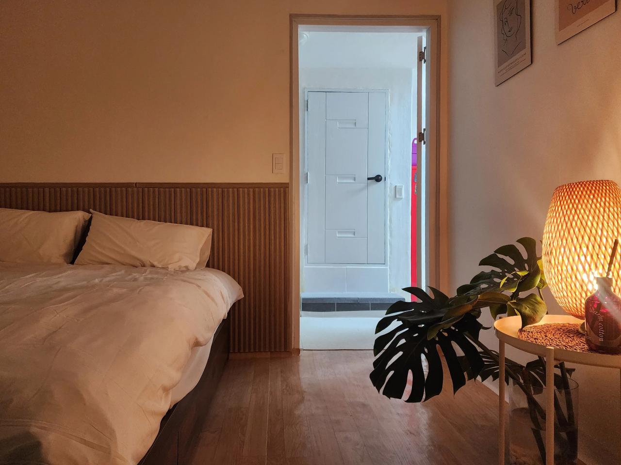 Room image 6