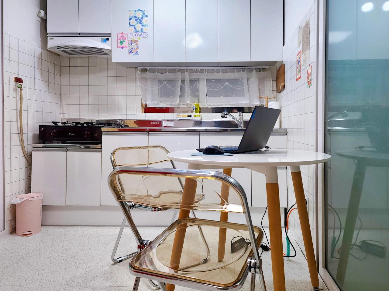 Room image 12