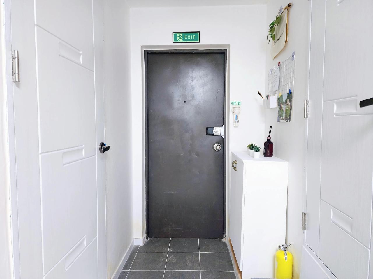 Room image 16