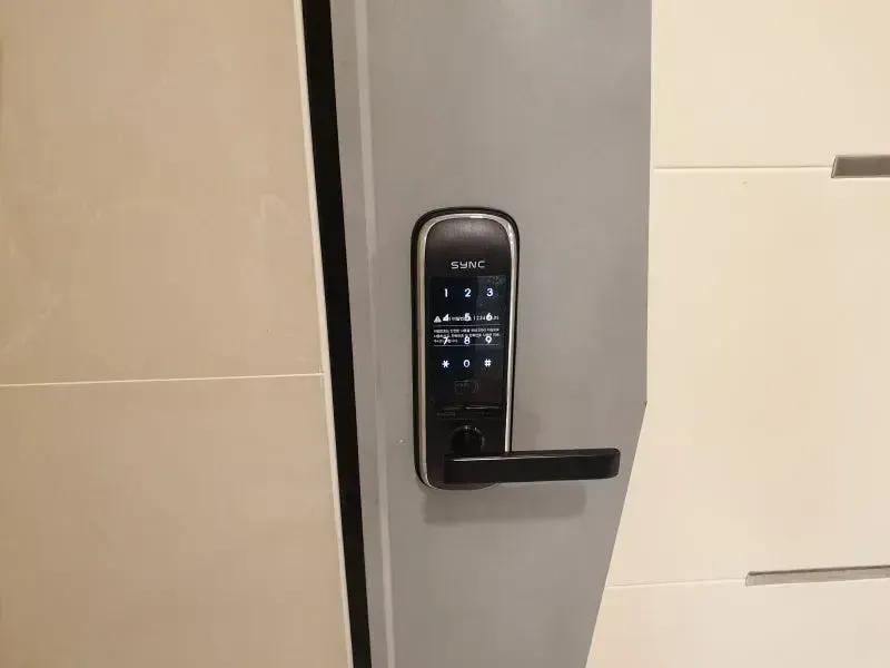 Room image 5