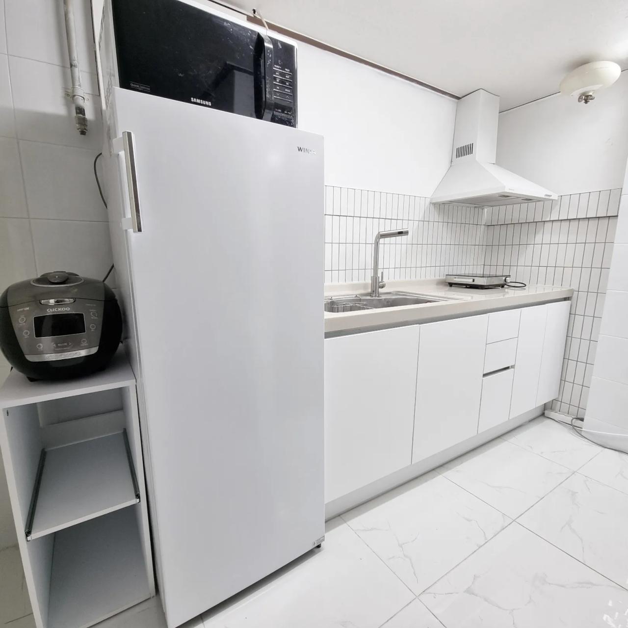 Room image 5