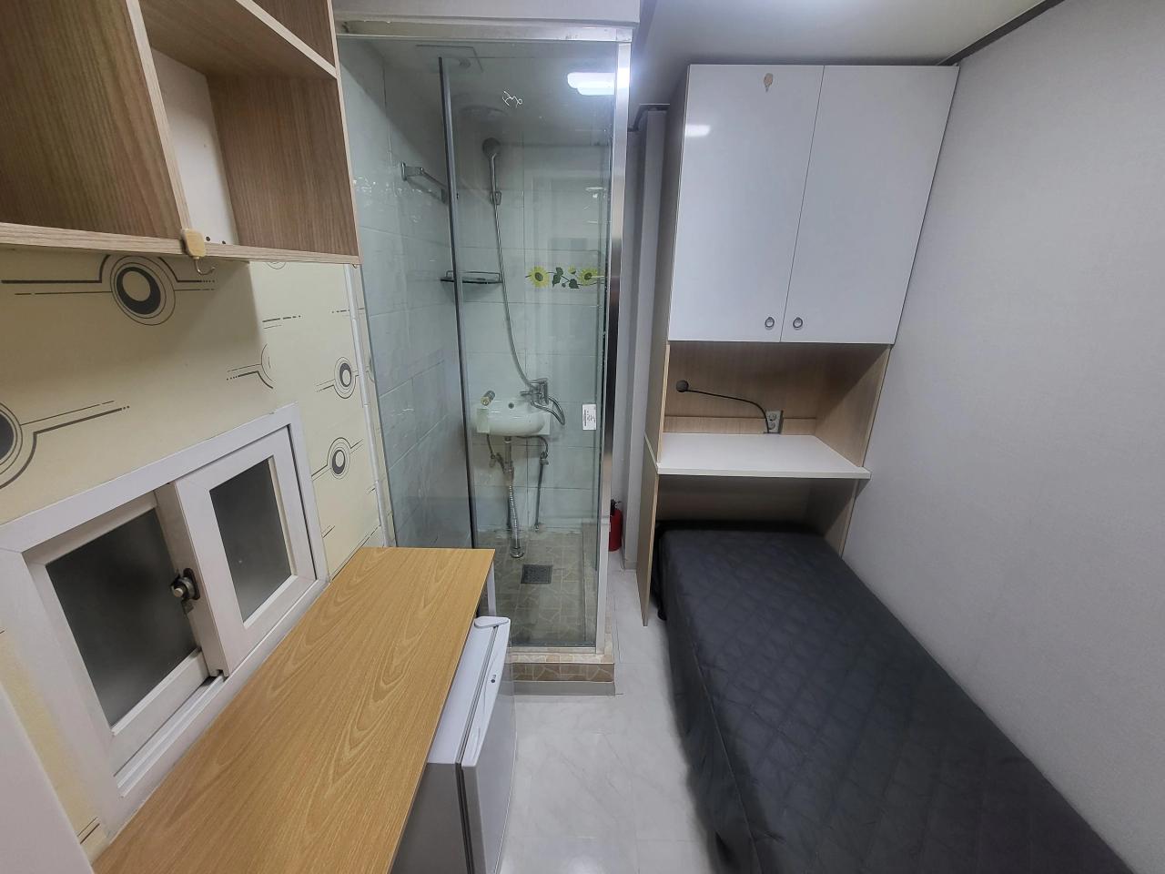 Room image 19