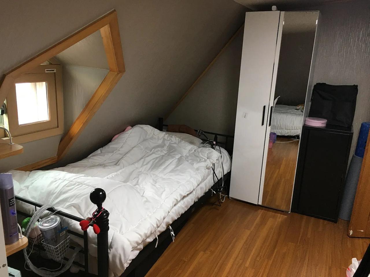 Room image 13