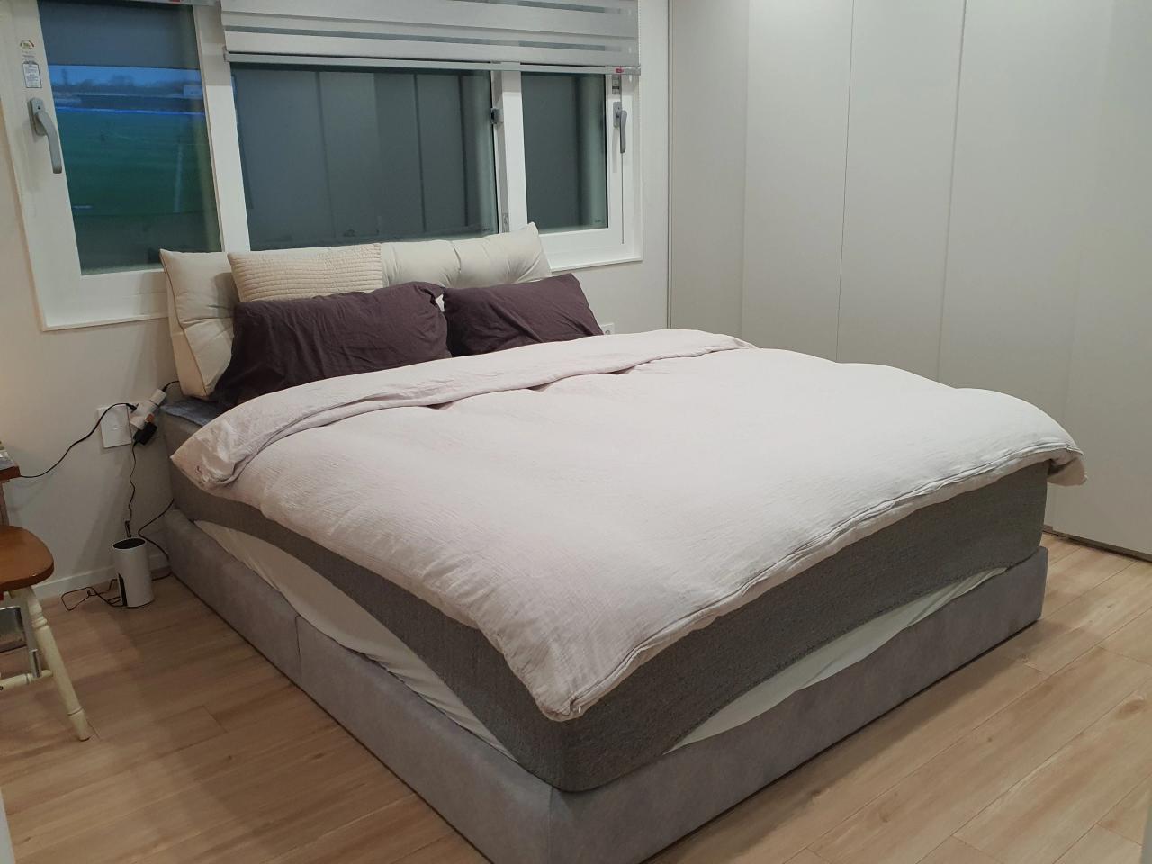 Room image 3