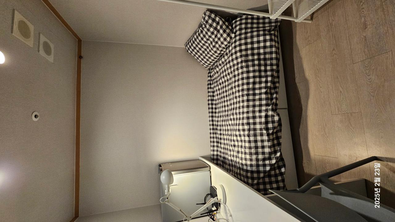 Room image 6