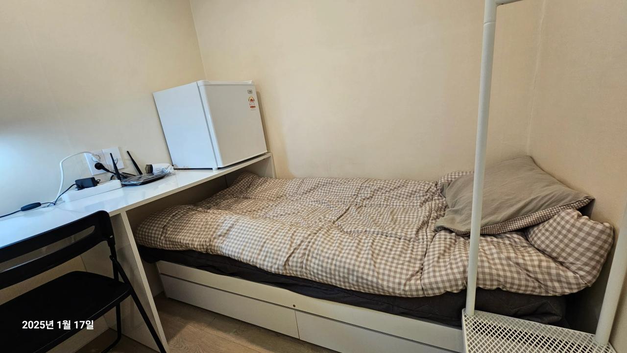 Room image 9