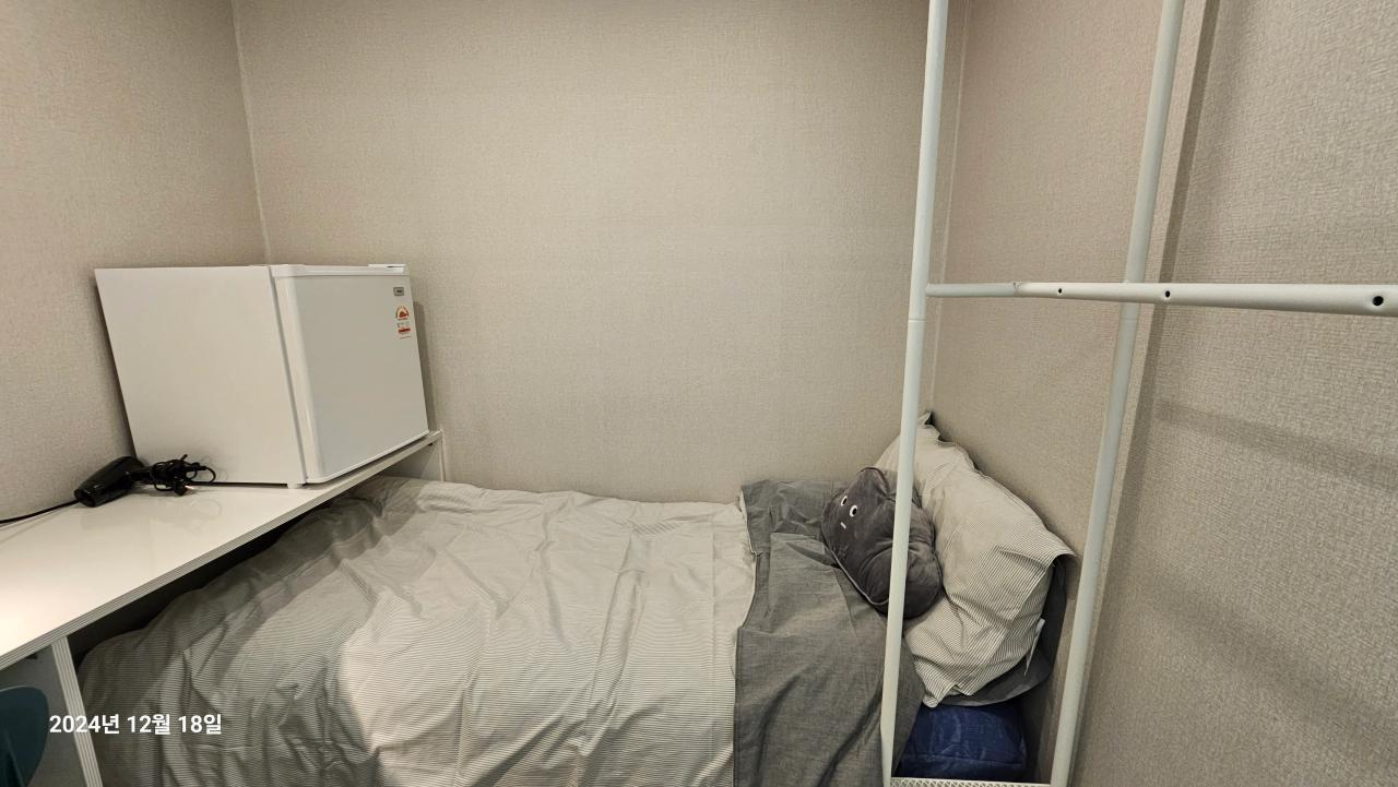 Room image 11