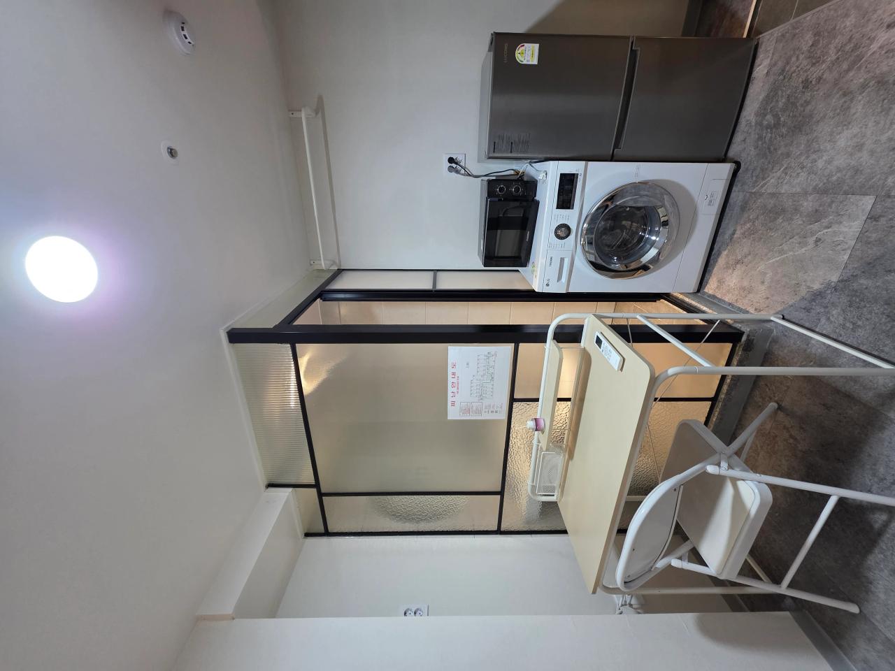 Room image 1