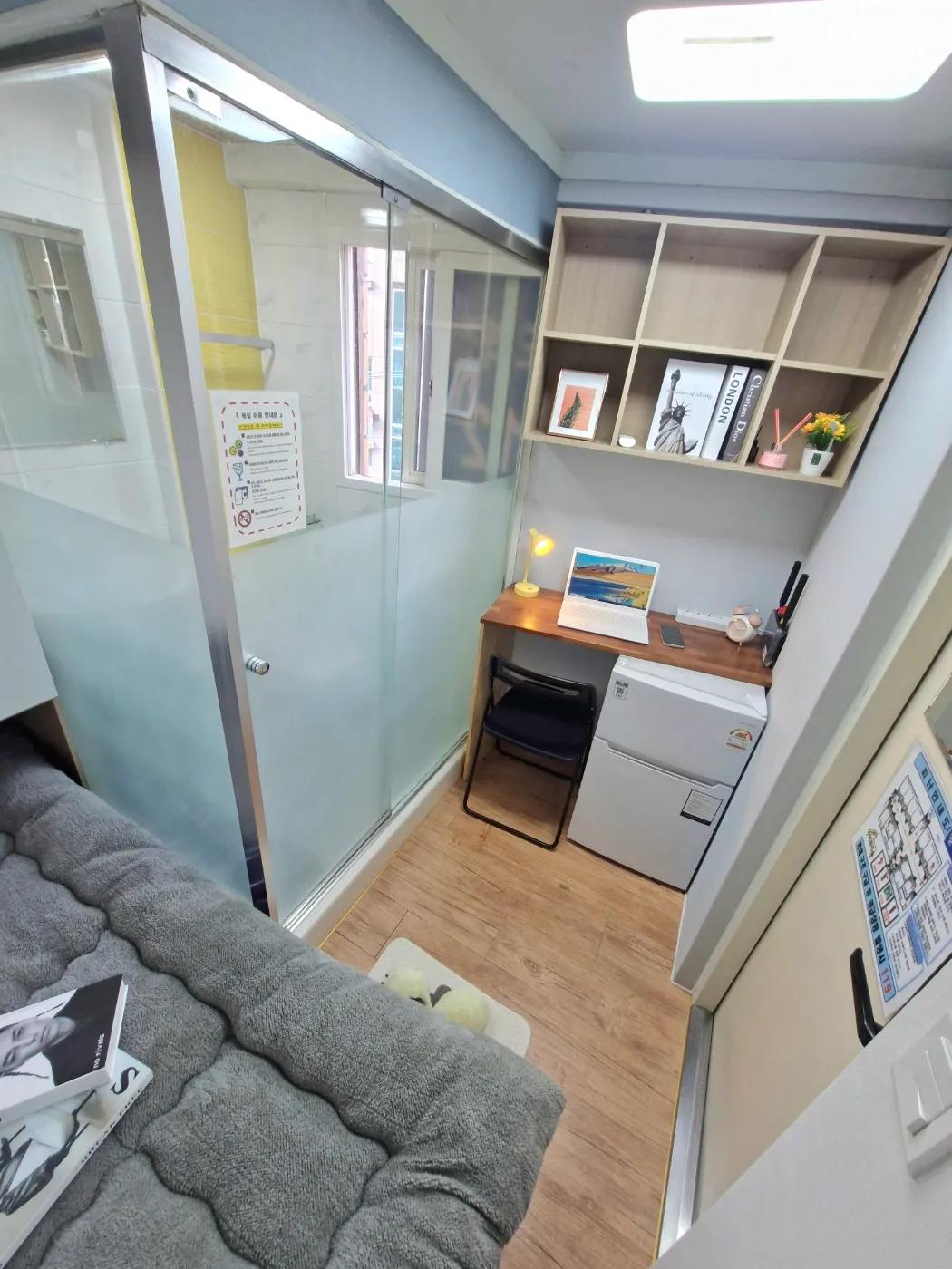 Room image 2