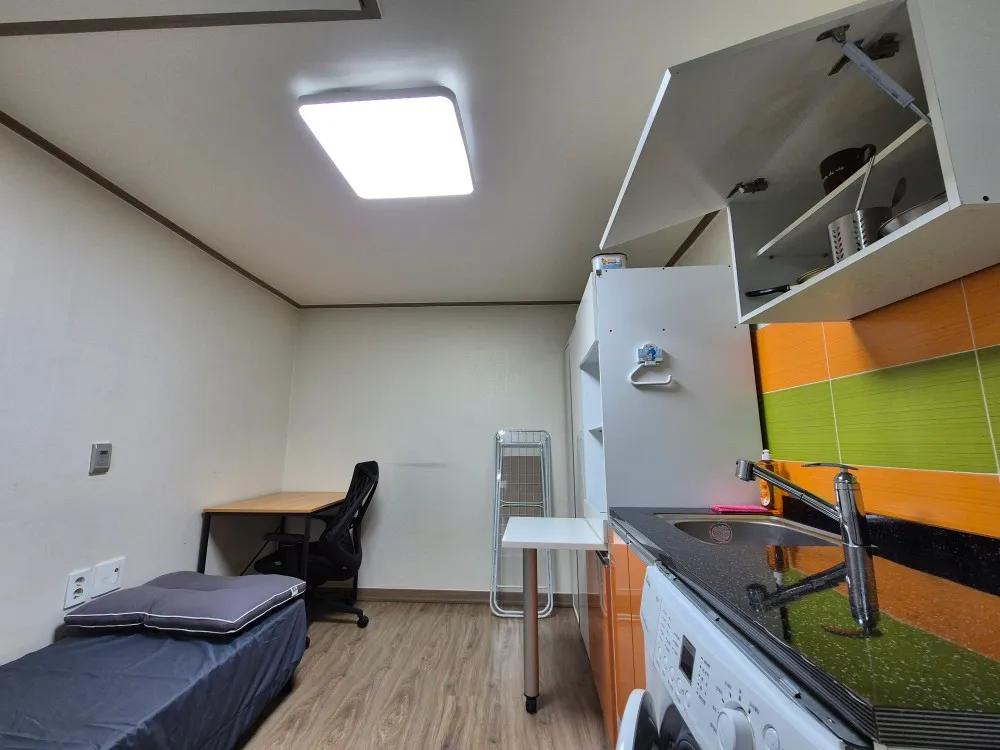 Room image 6