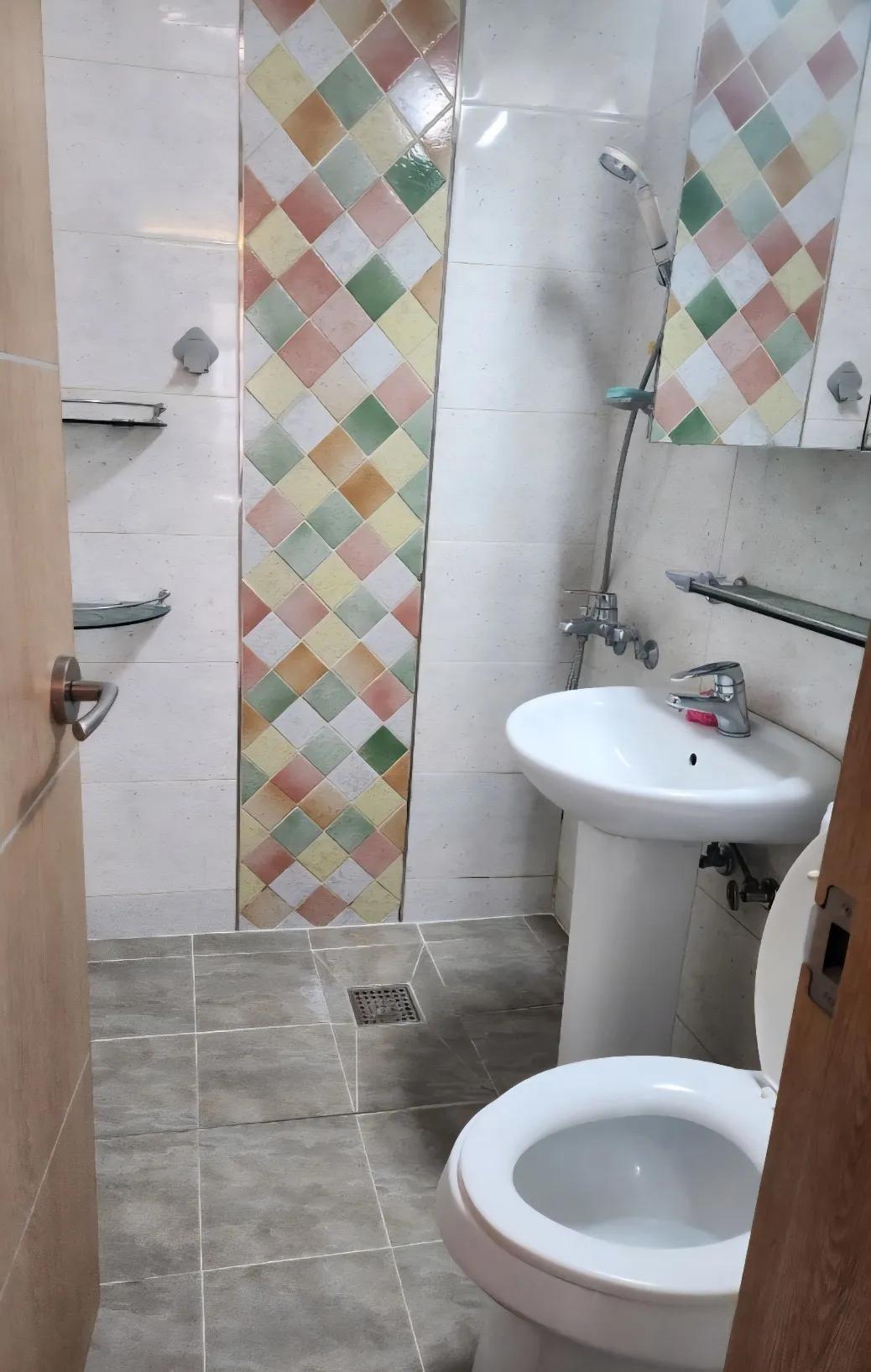 Room image 6