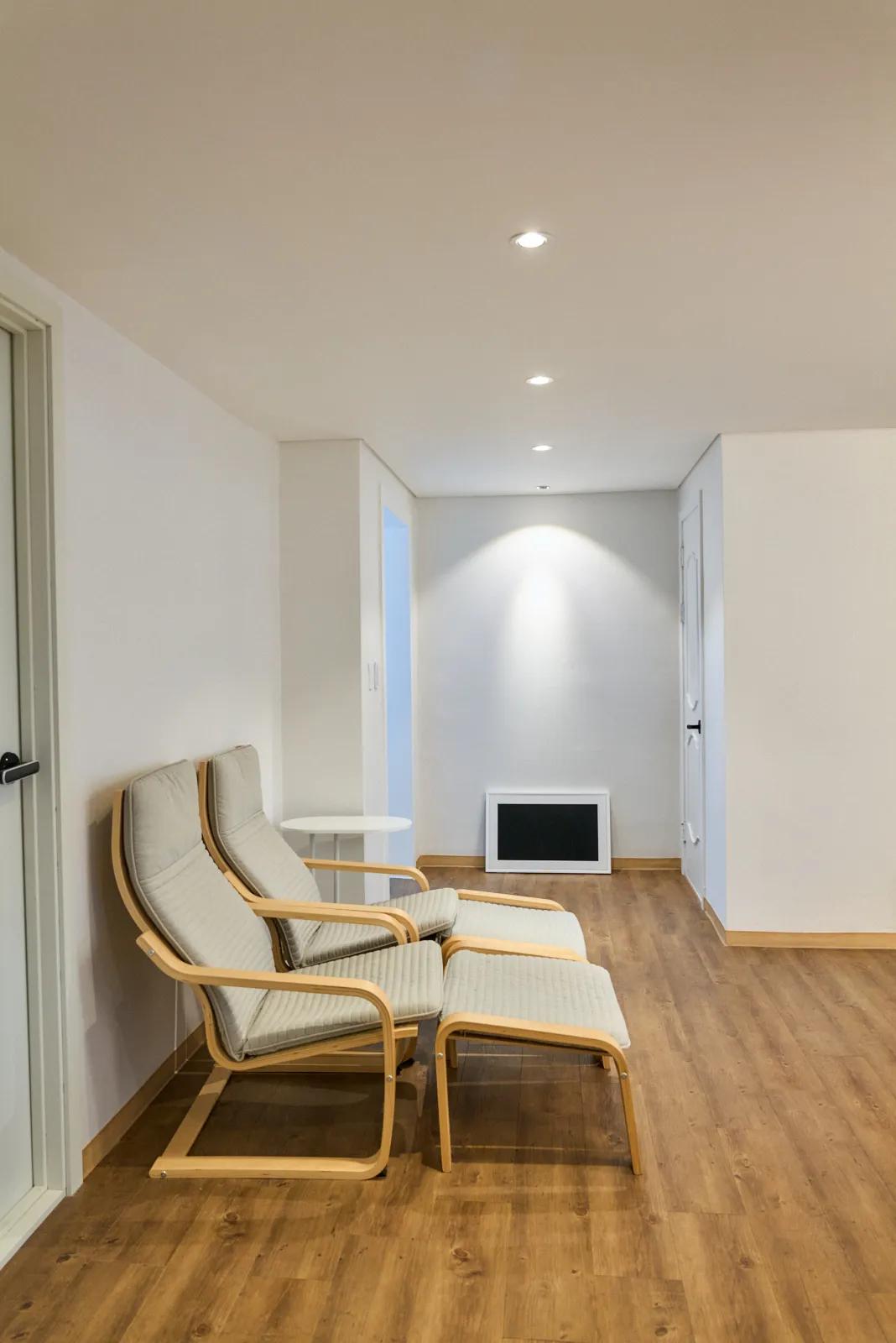 Room image 18