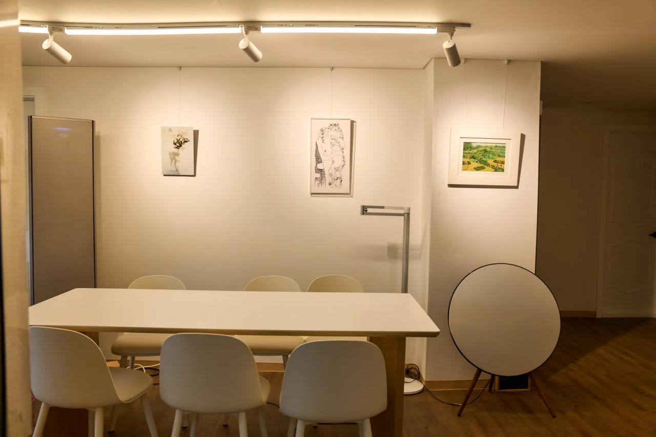 Room image 5