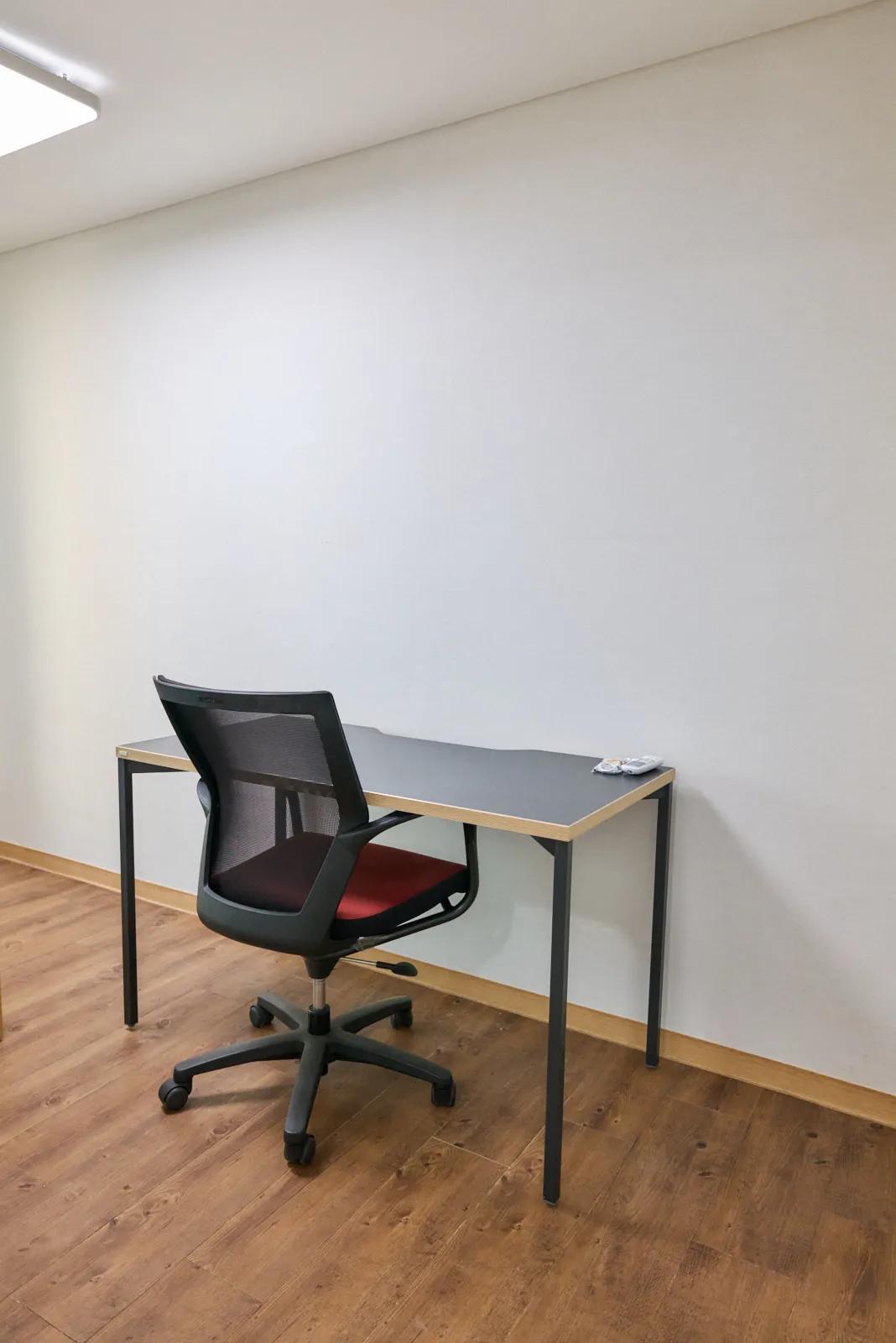 Room image 2